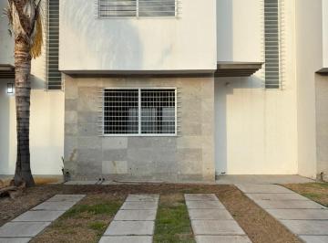 Casa · 99m² · 2 Recámaras · 2 Estacionamientos · Casa en Venta en Paseos del Bosque Corregidora Queretaro