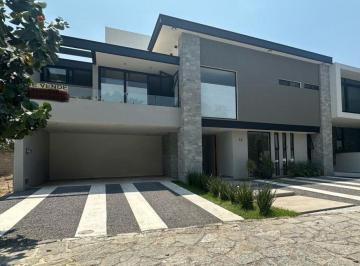 Casa en condominio de 4 habitaciones, Zapopan · Oportunidad, Casa en Venta en Arauca II