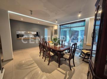Casa · 313m² · 3 Recámaras · 3 Estacionamientos · Casa en Venta en Narvarte Oriente, Benito Juarez, Cdmx.