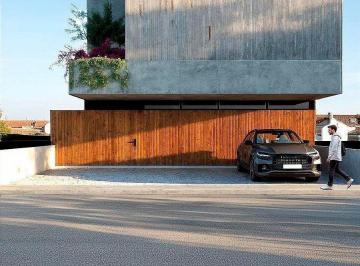 Casa · 332m² · 3 Recámaras · 4 Estacionamientos · Casa en Zibatá