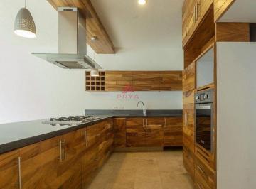 Casa en condominio de 4 habitaciones, Zapopan · Casa en Venta en Solares Zapopan, con Acabados de Parota