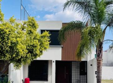 Casa de 3 habitaciones, Puebla · Lomas del Valle - Hermosa Casa en Renta - Mantenimiento Incluido