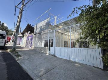 04f0f502d526e33d3c9b1f1271e3d6d57ba09b499cc5ad4c16a4ae3d51f6af0d · Casa en Venta en Coacalco