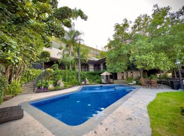 Casa de 4 habitaciones, Monterrey · Propiedad Venta Col. Vista Hermosa!