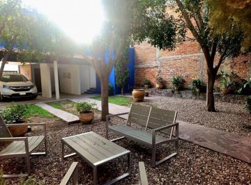 Casa de 3 habitaciones, San Miguel de Allende · Casa en Venta con Loft y Jardín en La Lejona