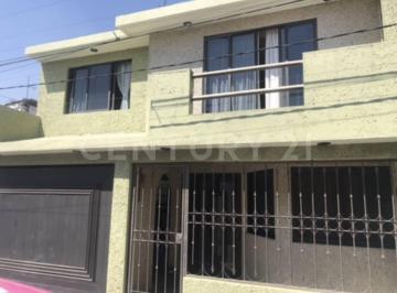 Casa · 220m² · 3 Recámaras · 1 Estacionamiento · Casa en Venta, Barrio de San Miguel Ampliación, Iztapalapa, Cdmx.