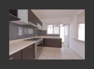 Casa de 3 habitaciones, Querétaro · 2 Km del Centro, Seguridad Privada, Alberca