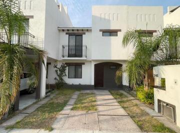Casa de 3 habitaciones, Aguascalientes · Casa en Renta en Aguascalientes, Coto Nueva Castilla, Poniente de Aguascalientes