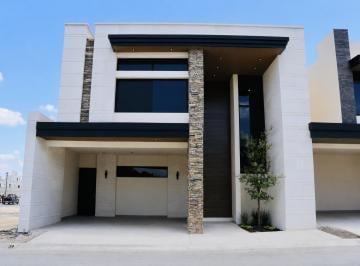 Casa · 3 Recámaras · 2 Estacionamientos · Casa en Fraccionamiento Seterra Residencial