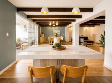 Casa · 380m² · 3 Recámaras · 3 Estacionamientos · Casa en Venta en Zavaleta Puebla, 3 Recamaras y Amplio Jardin