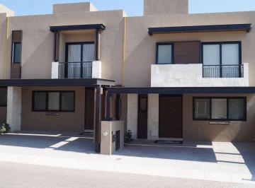 Casa en condominio de 3 habitaciones, Querétaro · Casa en Venta Zona de Lomas del Campanario Norte Querétaro
