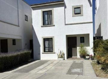 Casa en condominio · 113m² · 3 Recámaras · 2 Estacionamientos · ¡Tu Nuevo Hogar Te Espera en Residencial Provenza, El Marqués, Querétaro!