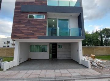 Casa · 192m² · 3 Recámaras · 2 Estacionamientos · Venta de Casa en Pradea Sur Residencial, Puebla, tres Recamaras, a Cinco Minutos de Cu Buap