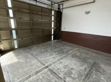 Casa · 447m² · 4 Recámaras · 1 Estacionamiento · Casa en Venta en Campeche Barrio de Santa Ana
