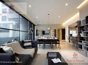 Departamento · 275m² · Cosmocrat. Hacienda de Las Palmas Depa con Amplia Terraza