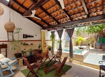 Casa · 3 Recámaras · Casa Amueblada en Venta en Campeche: C. 61, Centro Historico