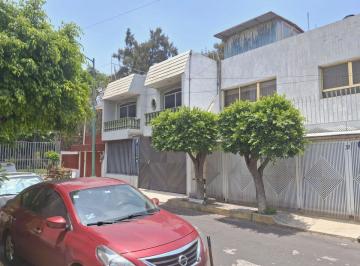 Casa de 4 habitaciones, Iztapalapa · Excelente Casa con Amplios Espacios Para Remodelar en Paseos de Churubusco