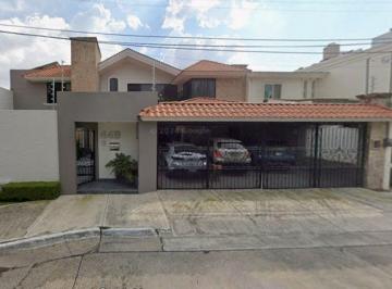 Casa de 5 habitaciones, Guadalajara · ¡Disponible Para Ti! Increible Domicilio Ubicado en Chapalita Guadalajara