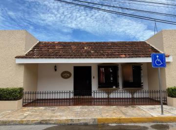 Casa · 426m² · 4 Recámaras · 2 Estacionamientos · Casa en Venta en Campeche: Col. Bosques de Campeche