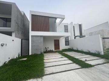 Casa · 145m² · 3 Recámaras · 2 Estacionamientos · Casa en Renta Boca del Rio Veracruz Fraccionamiento Lomas del Dorado