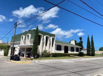 Casa · 556m² · 4 Recámaras · 2 Estacionamientos · Casa en Venta en Campeche: Fracc. Bosques de Campeche