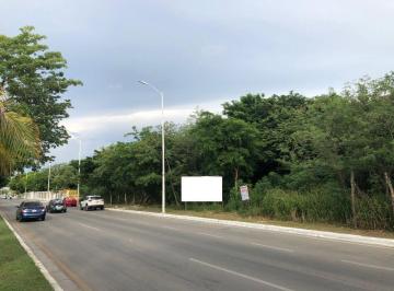 Terreno / Lote · 1789m² · Terreno en Venta en Campeche: Av Pedro Sainz de Baranda en El Malecon
