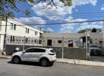 Oficina · 10 Estacionamientos · Local Para Oficinas/comercio en Renta en Campeche: Col. San Roman