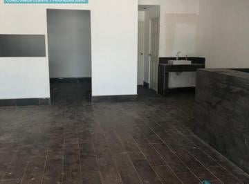Local comercial · 125m² · 120 Estacionamientos · Local en Renta, 125 m²