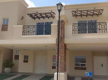 Casa · 199m² · 3 Recámaras · 1 Estacionamiento · Casa en Privada Amenidades Premium con Amplios Espacios, 3 Recamaras - (4)