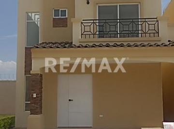 Casa · 104m² · 3 Recámaras · 2 Estacionamientos · Casa en Privada 3 Recamaras - (4)
