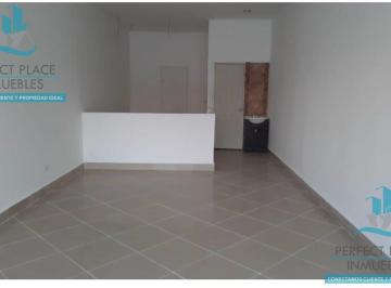 Local comercial · 60m² · 120 Estacionamientos · Local en Renta, 60 m²