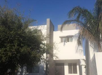 Casa de 3 habitaciones, García · Casa en Renta Bosques de Las Lomas