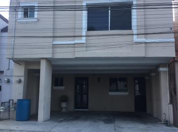 Casa de 3 habitaciones, Monterrey · Casa en Renta Misión Cumbres