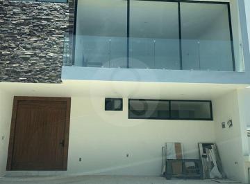 Casa · 282m² · 3 recámaras · 2 estacionamientos · Coto Bizantino: Casa en Venta en Fraccionamiento Valle Imperial