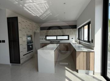 WhatsApp Image 2026-02-18 at 8.17.07 PM (9).jpeg · Residencial Maralto: Casa en Venta en Fraccionamiento Marina Mazatlán