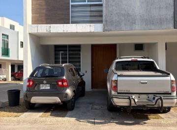 Casa de 2 habitaciones, Zapopan · Linda Casa Amueblada y Equipada en Venta a 10 Min Real Center