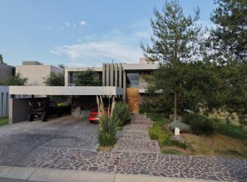 Casa en condominio de 4 habitaciones, León · El Bosque Country Club Residencia en Venta