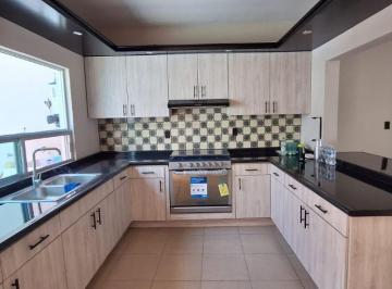 Casa 215m² Venta Tlaquepaque Centro · Casa de Una Planta Remodelada en Venta en Tlaquepaque Centro