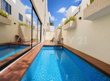 Casa · 420m² · 4 Recámaras · 2 Estacionamientos · Casa en Venta en Arbolada Cancún | Doble Terreno | Rooftop | 4 Recámaras