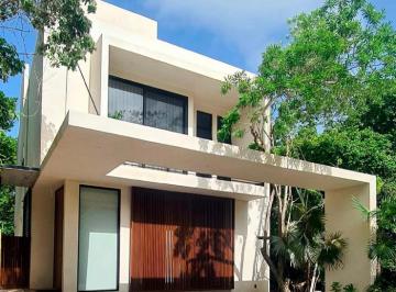 Casa · 252m² · 2 Estacionamientos · Hermosa Casa Ambueblada en Venta, 3 Recamaras, Alberca, Amenidades, Aldea Kiin, Puerto Morelos.