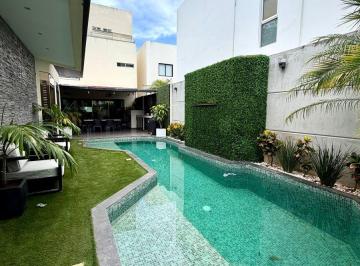 Casa en condominio de 4 habitaciones, Benito Juárez · Casa de Lujo en Venta, 450 m². Residencial Aqua.