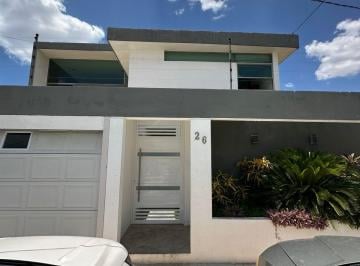 Casa · 2 Recámaras · 2 Estacionamientos · Casa - Fraccionamiento Residencial Bugambilias