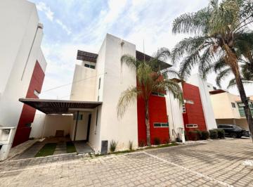 Casa de 3 habitaciones, San Pedro Cholula · Casa en Renta en Conjunto Cerrado, Camino Real a Momoxpan, San Pedro Cholula, Puebla