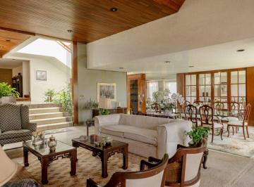 Casa de 3 habitaciones, Miguel Hidalgo · Casa en Bosques de Las Lomas Para Remodelar