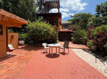 Casa · 300m² · 3 Recámaras · Casa y Terreno en Venta Puerto Morelos