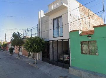 Casa de 3 habitaciones, Aguascalientes · ¡Preciosa Casa en Venta en Aguascalientes!