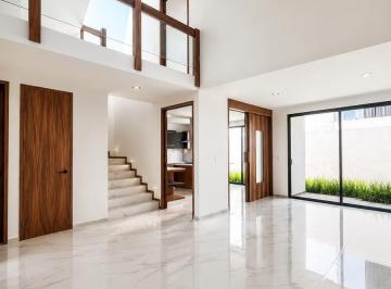 Casa · 261m² · 4 Recámaras · Casa en Pre Venta, en Lomas de Angelopolis III, 4 Recamaras y Roof.