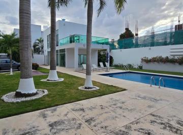 Casa de 3 habitaciones, Cancún · Casa en Venta en La Av Bonampak en La Alcaldía Cancún en Quintana Roo