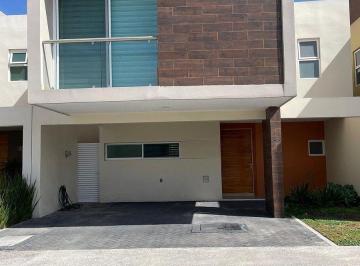 1f3aa074e2503755a4d448f001366cf1a43d305a1bda00570d9c757c5f692bd9 · Casa en Venta La Vista Residencial
