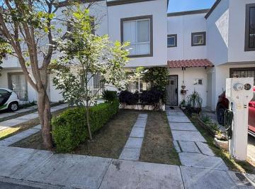 Casa en condominio · 86m² · 2 Recámaras · 1 Estacionamiento · Fracc. Haciendas del Bosque, Corregidora, Qro.